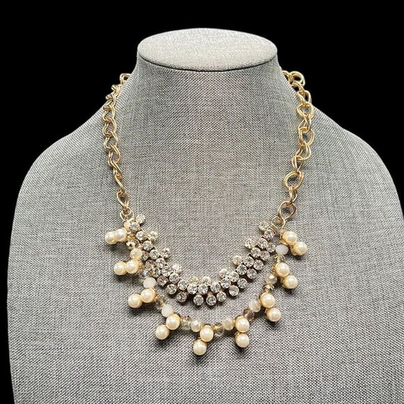 Vintage Bib Necklace Crystals Faux Pearls Gold Tone Statement Costume Jewelry - Picture 1 of 4